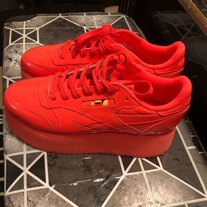 Reebok x Gigi Hadid Platform Classic (Bright Red)